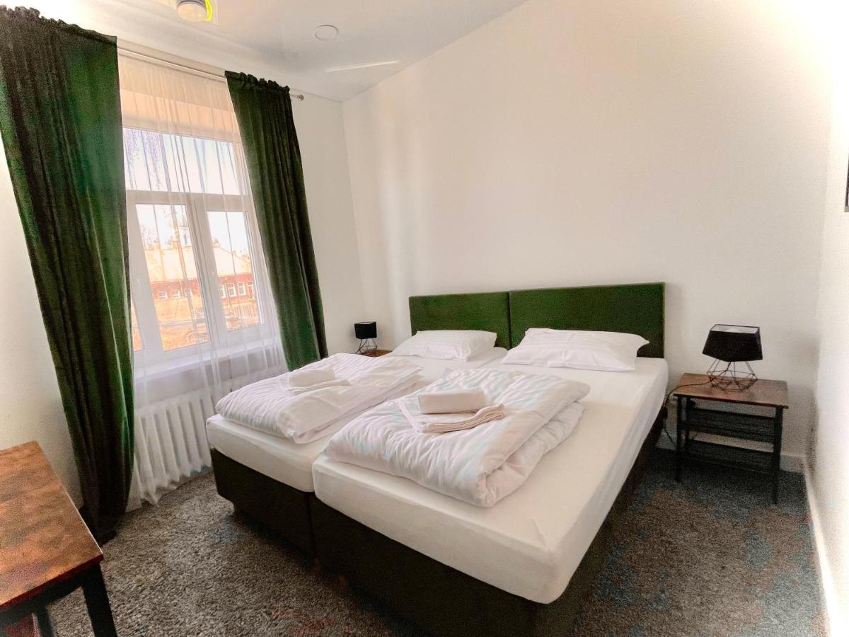 Green Apartments Easy Каунас Екстериор снимка