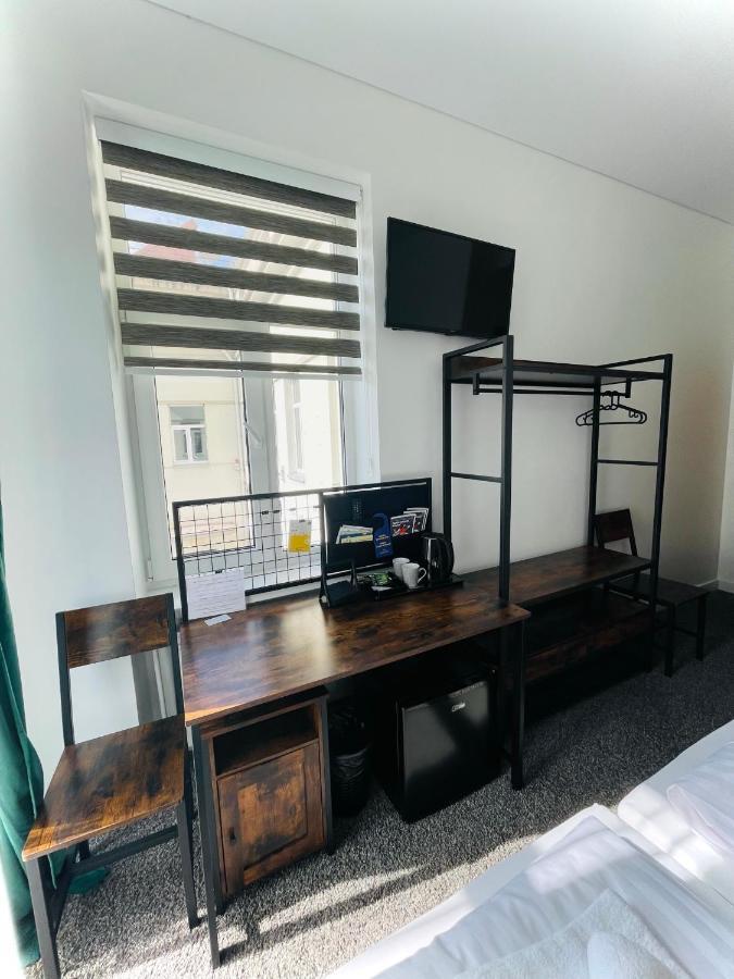 Green Apartments Easy Каунас Екстериор снимка