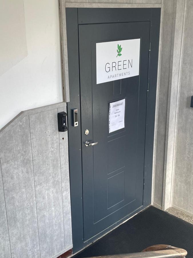 Green Apartments Easy Каунас Екстериор снимка